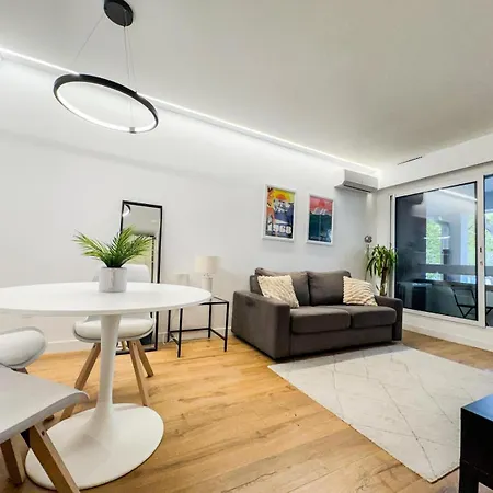 Appartement Clim&terrasse - Free Parking - 100m De La La Grande Motte